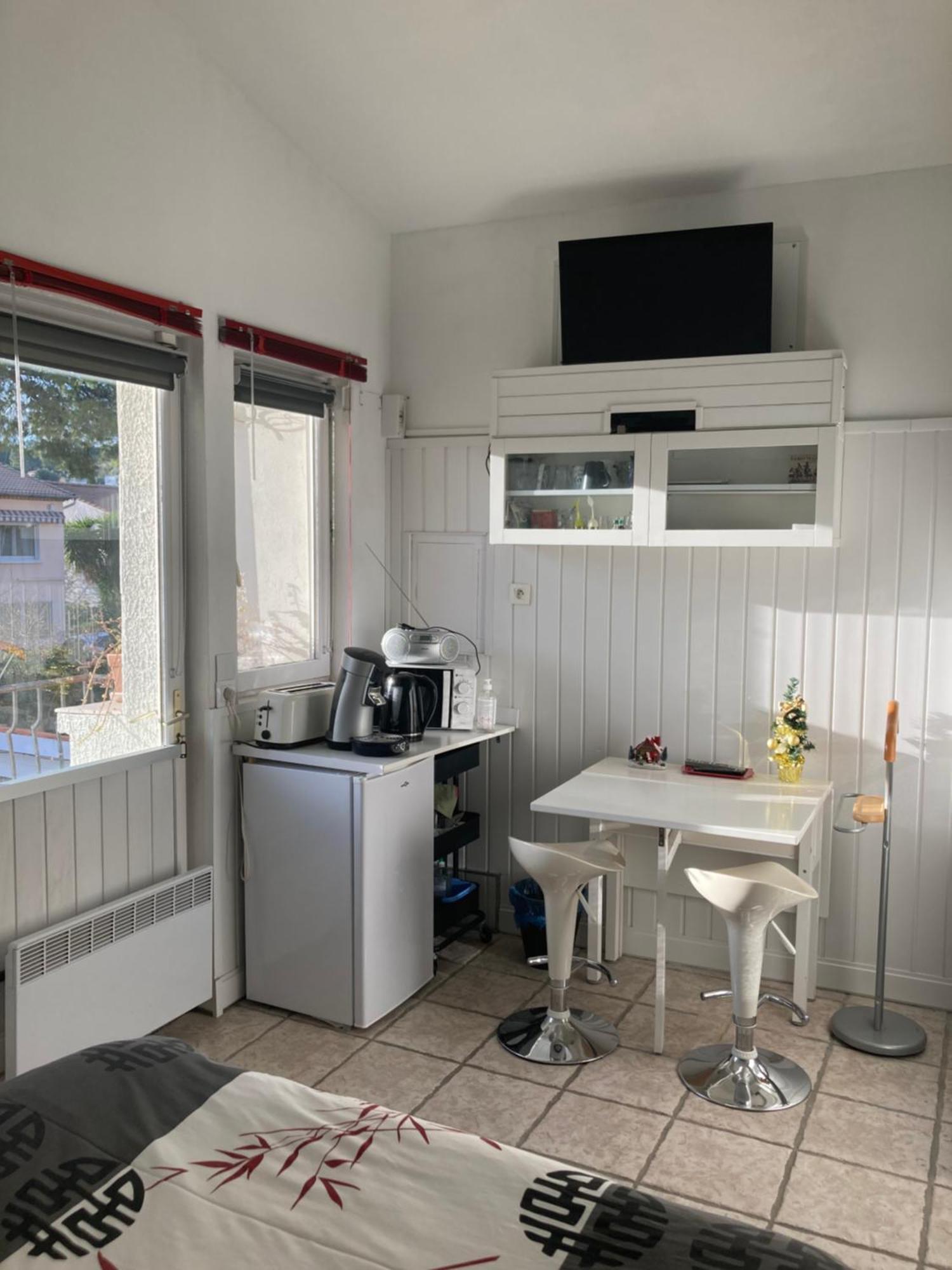 La Coccinelle Bed & Breakfast Nimes Exterior photo